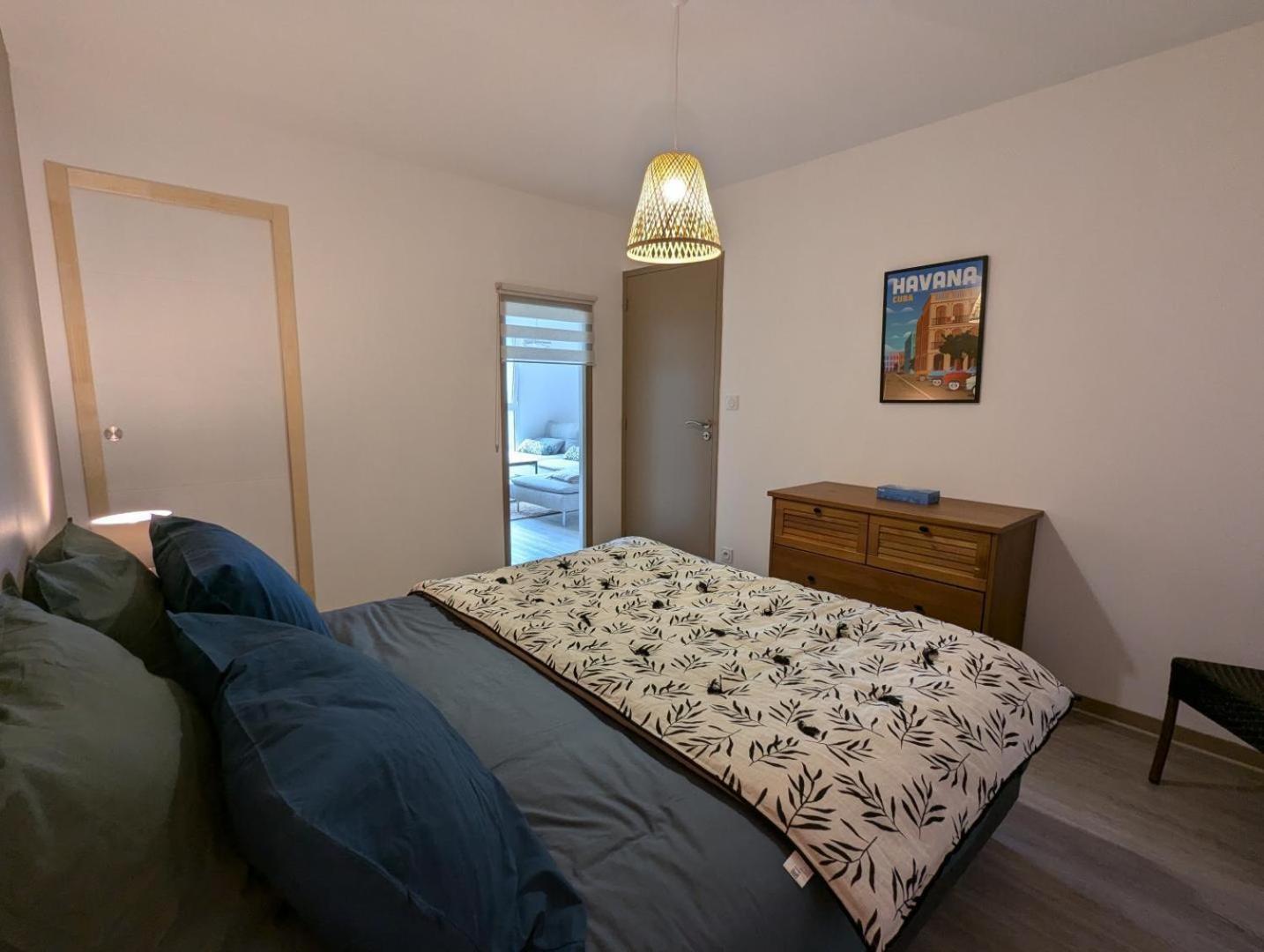 Clemathite Apartment