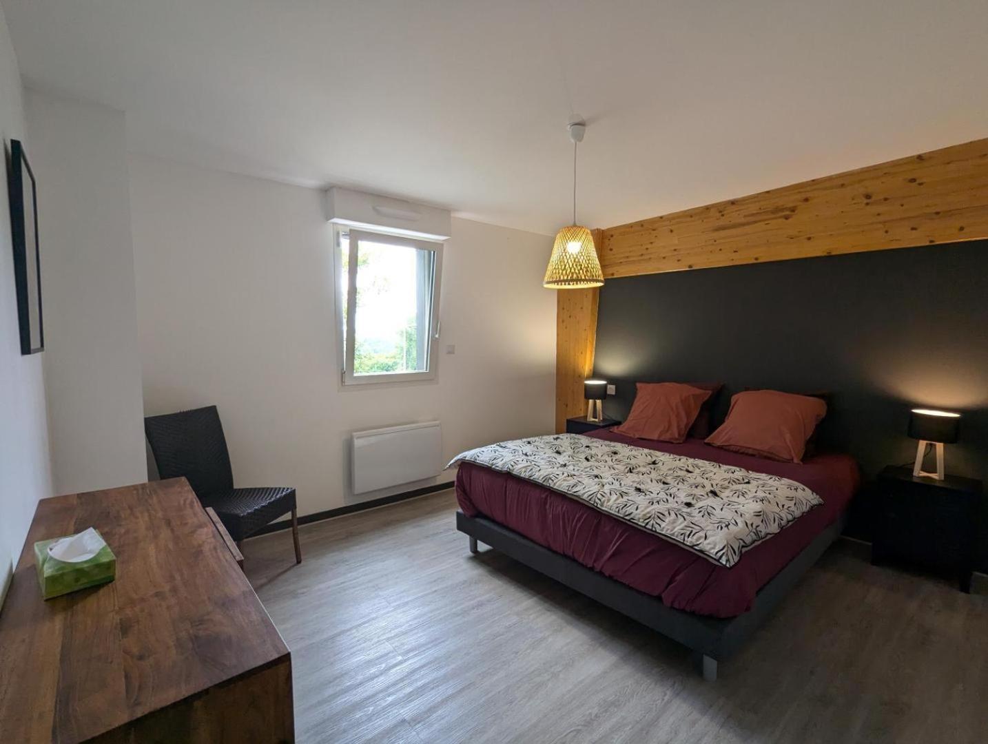 Clemathite Apartment